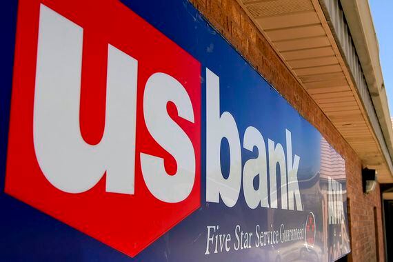 signage-is-displayed-on-the-exterior-of-a-u-s-bank-branch-i
