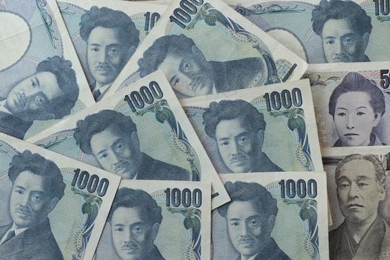 japanese-money-bank-notes